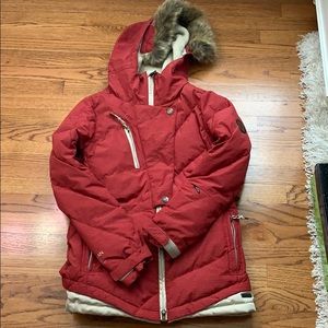 686 Women’s snowboard jacket